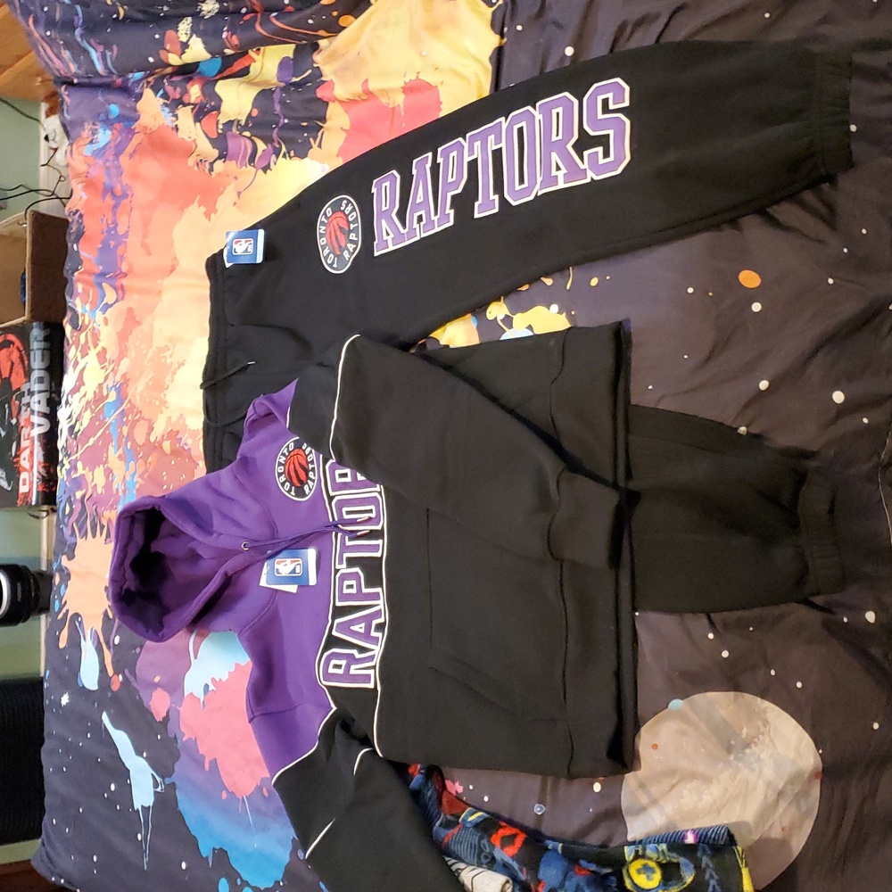 Joggers&Hoodie.New!Toronto NBA Raptors set. - Picture 3 of 6